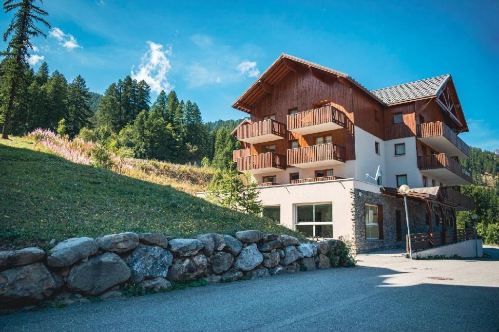 Les Gentianes By Actisource Puy-Saint-Vincent Exterior foto